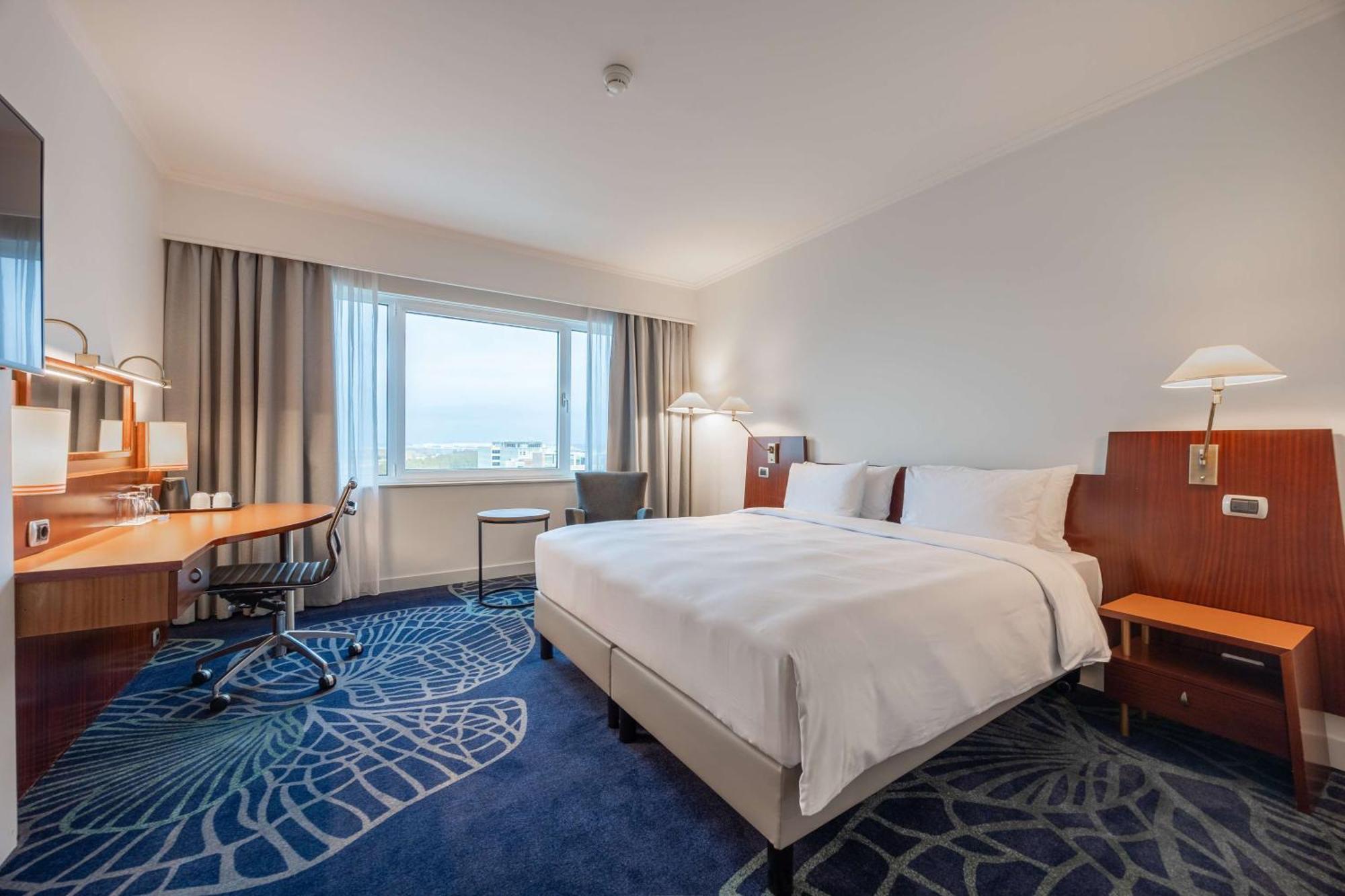 Radisson Blu Hotel Amsterdam Airport, Schiphol Amsterdam Airport Schiphol Eksteriør billede